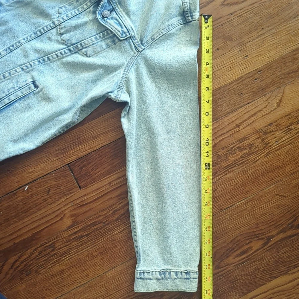 Levi's Jean Jacket - Picture 6 of 7